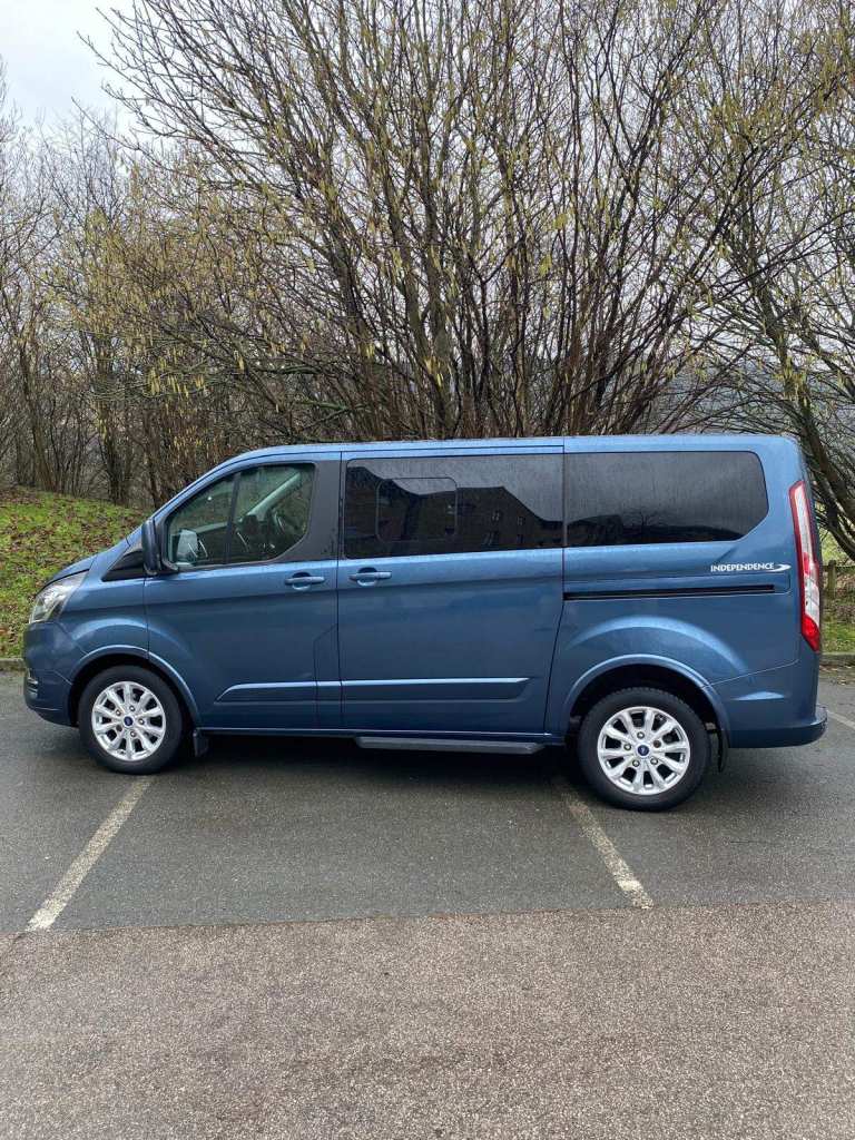 2020 Ford Tourneo Custom Independence (WAV) RS Auto 2.0 EcoBlue 130ps Titanium (6 seats)