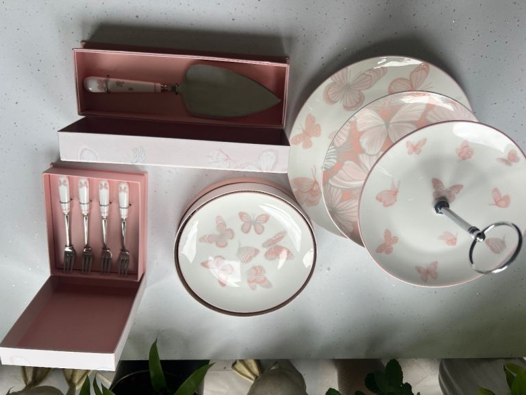 Laura Ashley Butterfly Garden Cake Stand & Cutlery Set NEW