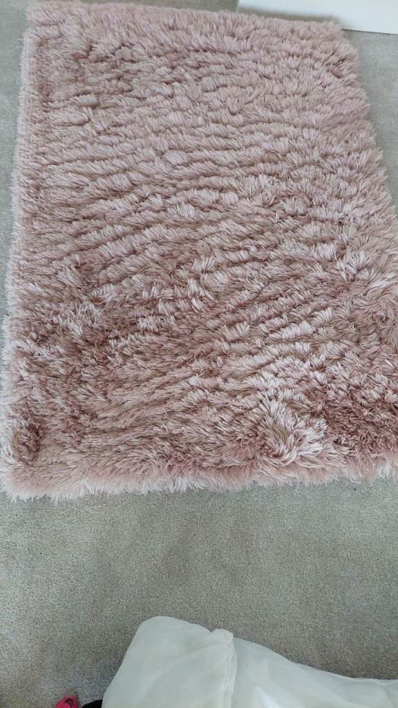 Supersoft Rugs for sale from smoke free home