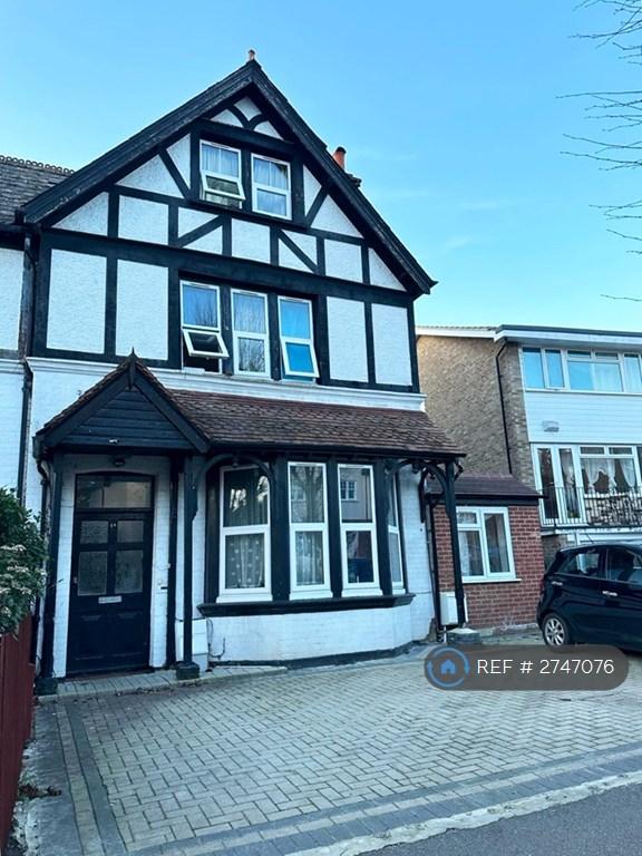 6 bedroom flat in Surbiton, Surbiton, KT5 (6 bed) (#2747076)