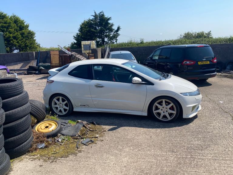 Honda civic fn2 type r for breaking