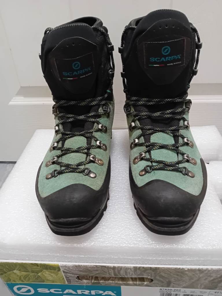 SCARPA MONT BLANC PRO GTX WMS MOUNTAINEERING BOOTS. UK7.5 EU41.5 