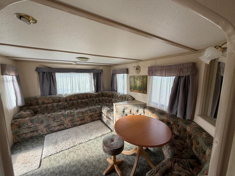 3 bedroom Static Home for rent 
