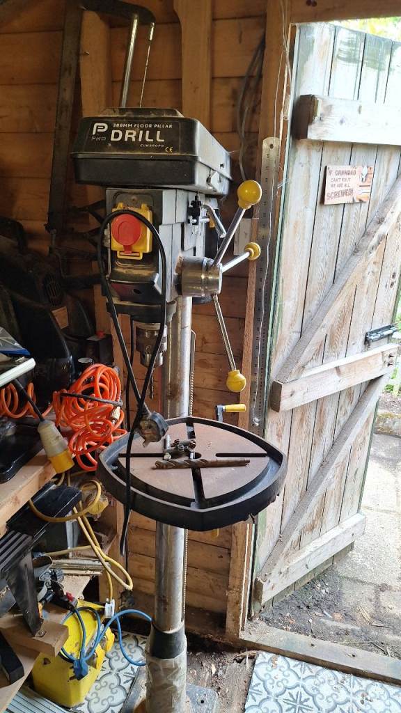 Free standing pillar drill