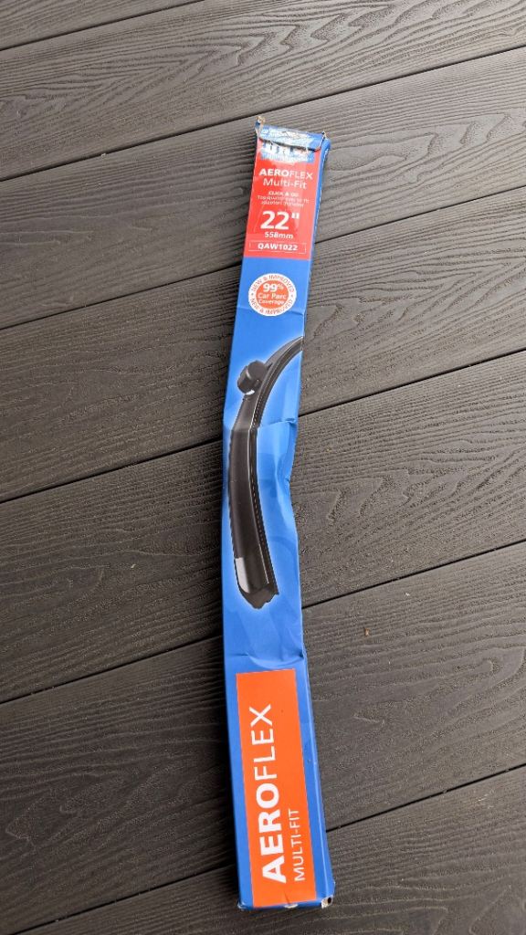 Quinton Hazell QAW1022 Wiper Blade Flat / Aero Type 22” 558mm