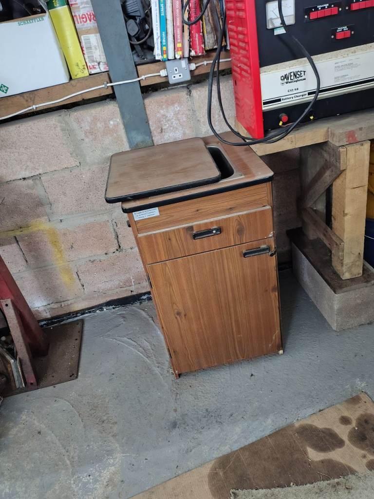 VW bay fitted cupboard/sink/gas cooker/fridge