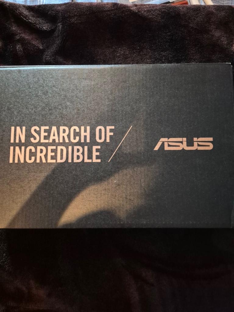 ASUS ZenBook 13.3” 4K OLE SSD, 16GB RAM
