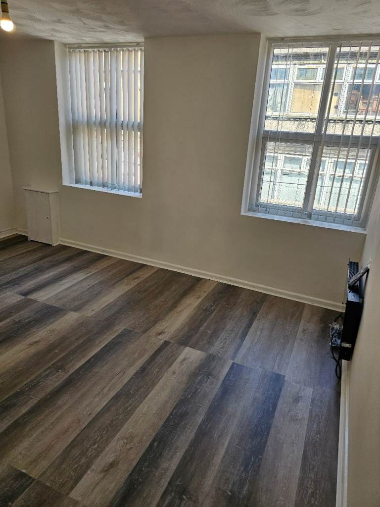 Manchester city center, unfurnished self contain studio apartment