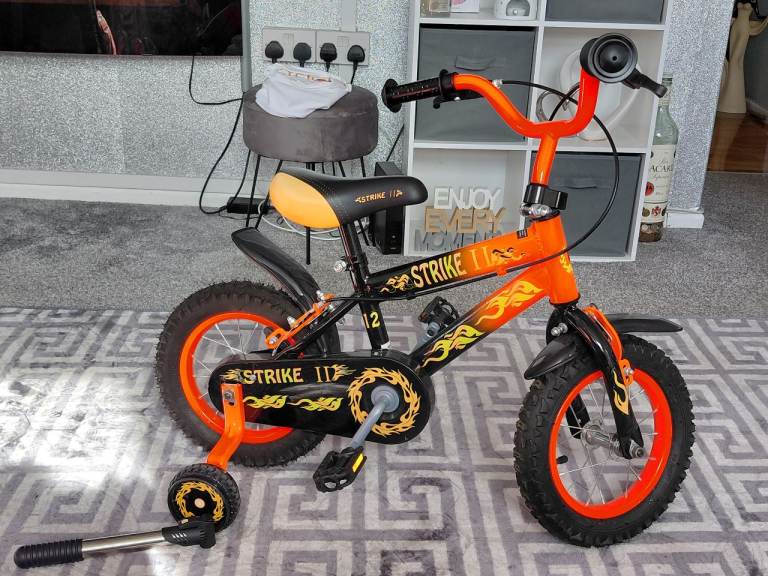 Strike 112 12-inch Kids Bike with Stabilisers – Orange & Black