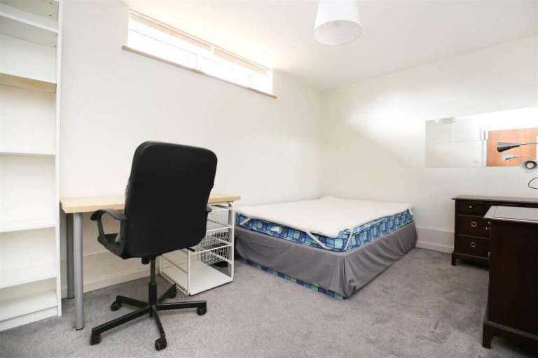 Tenancy Takeover ASAP - Central Newcastle