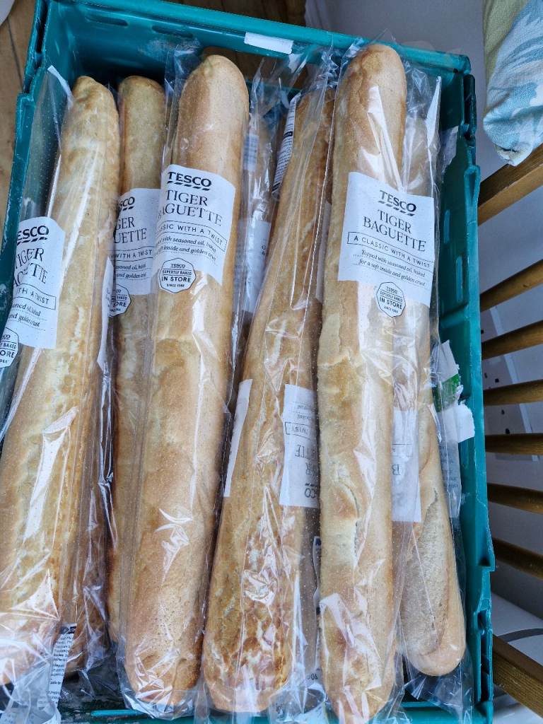 Tiger bread and white baguet