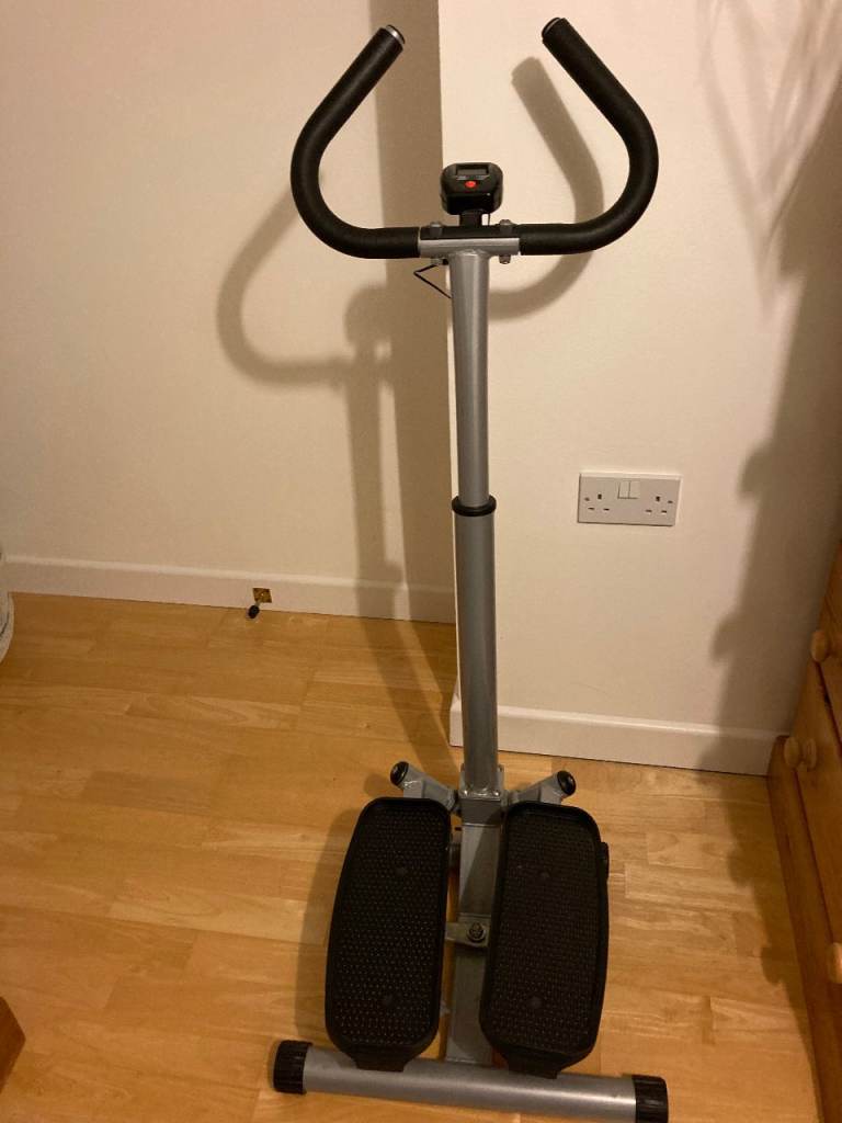 Twist Stepper (skiing motion) Exercise Machine with LCD Screen