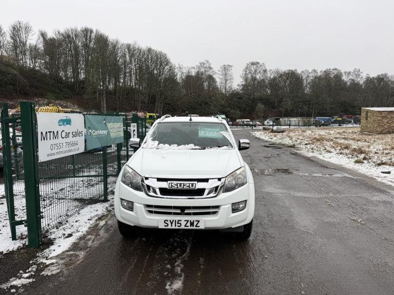 ISUZU D-MAX 2.5 TD Utah Huntsman 2015