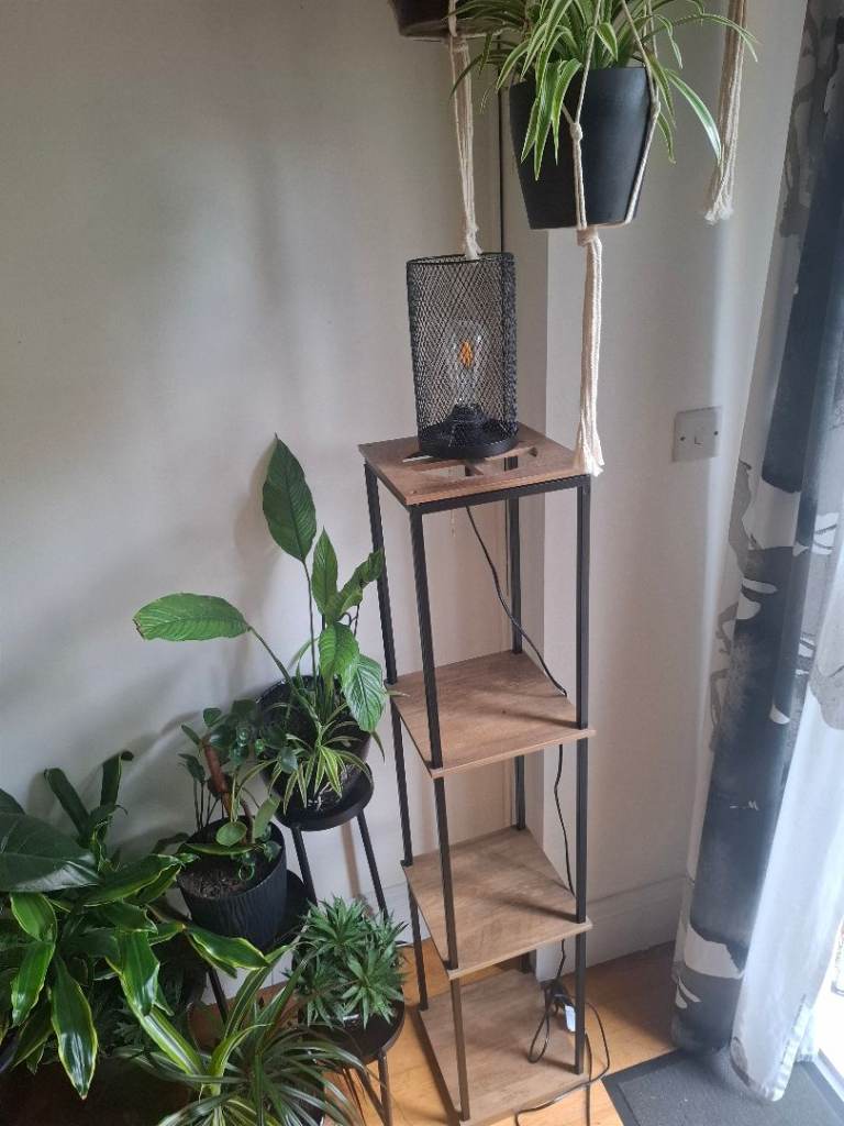 Beautiful vintage shelf with lamp