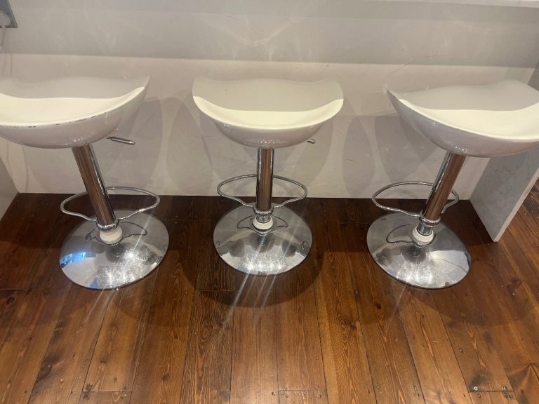 3 White and Chrome Bar Stools with Hydraulic Lift Function