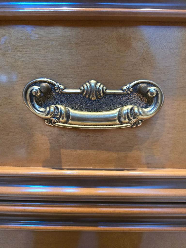 Luxury Windsor Buffet Bedroom Set (marble tops)