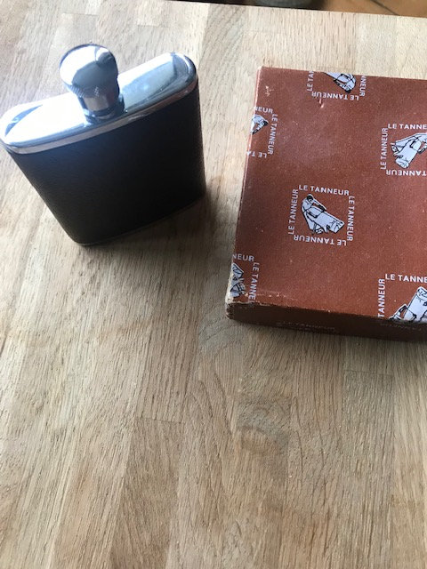 New Hip Flask Le Tanneur  in Fine Brown Leather made in England