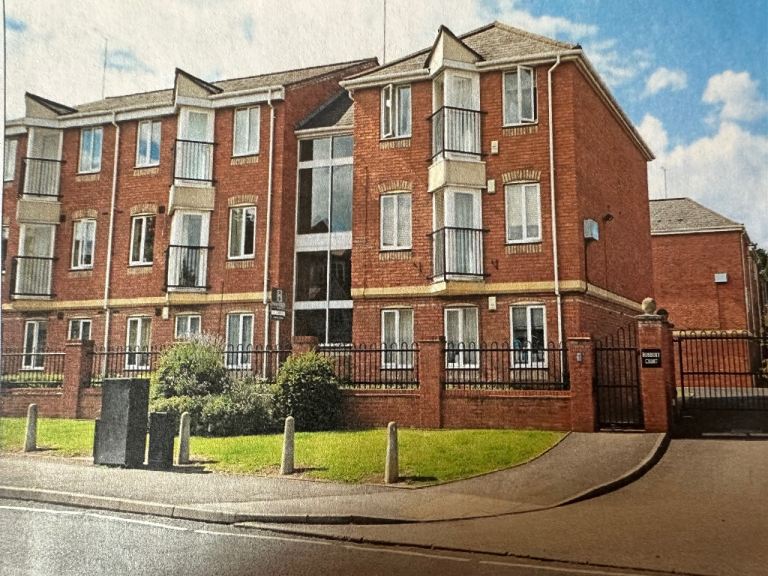 Two-bedroom unfurnished apartment WARWICK
