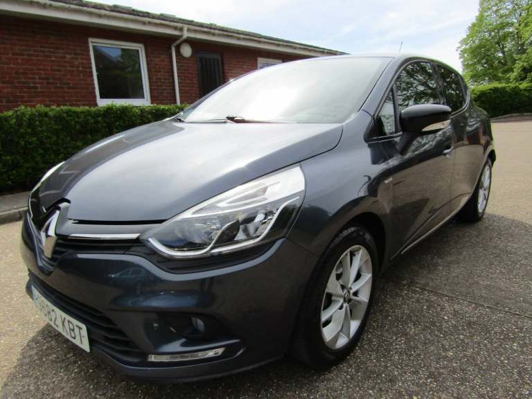 2017 Renault Clio 1.2 LIMITED DYNAMIC SAT-NAV 5DR PETROL MANUAL SPANISH REG LHD Hatchback Petrol ...