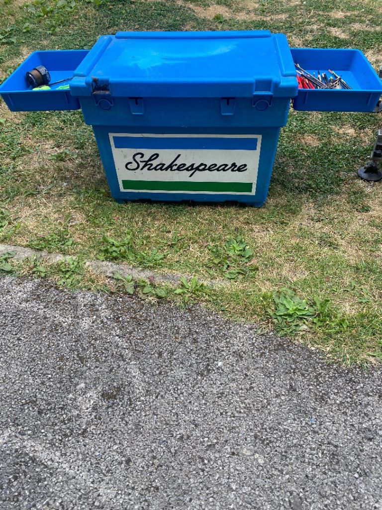 Shakespeare Blue Fishing Seatbox