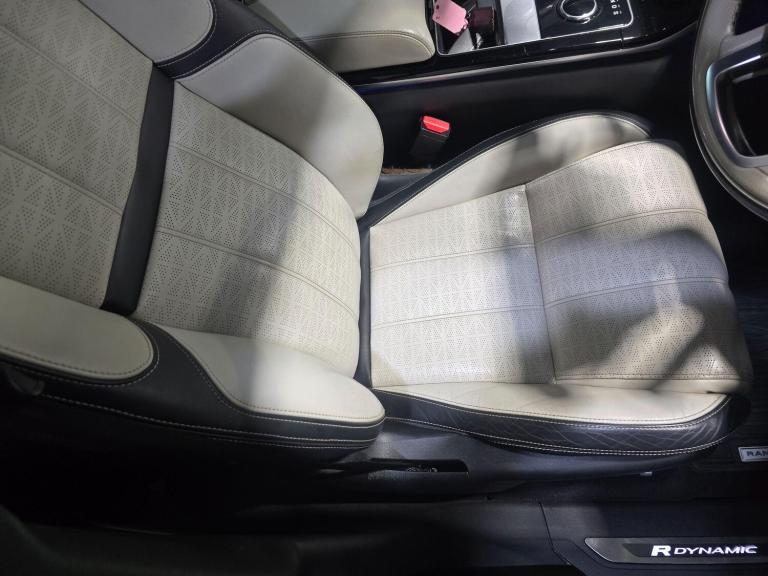 2018 Land Rover Range Rover Velar 3.0 D300 First Edition 5dr Auto ESTATE DIESEL Automatic