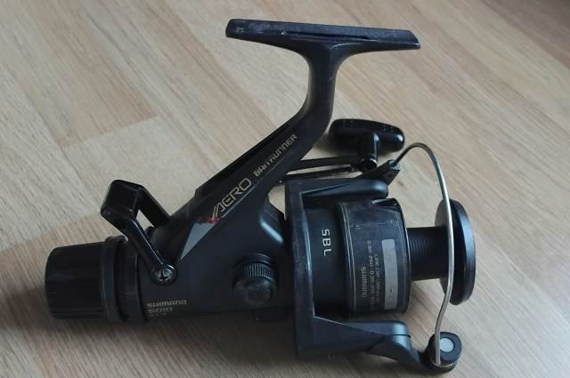 shimano 5010 baitrunner reel Aero - Classic Carp/Pike Specimen Reel The Baitrunner OC is extremely popular due to its affordable quality Shimano Baitrunner OC Spinning Reel