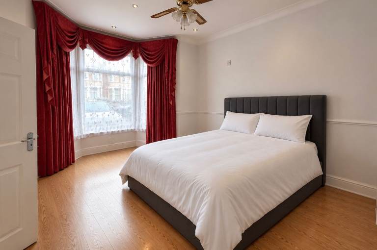 DOUBLE ROOMS 🏠 | DSS / UC WELCOME | BILLS INCLUDED | SEVEN KINGS IG3