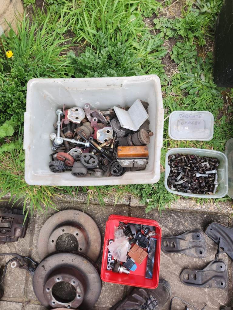 Toyota 4 Runner/Surf 2nd Gen spares 