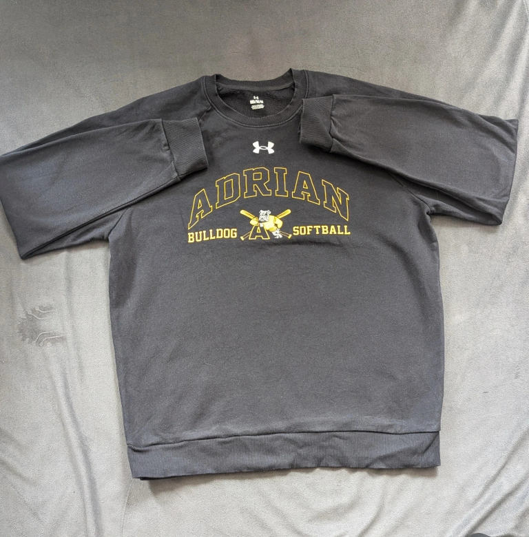Under Armour Adrian Bulldogs Softball Crewneck Sweatshirt Black Medium 00037