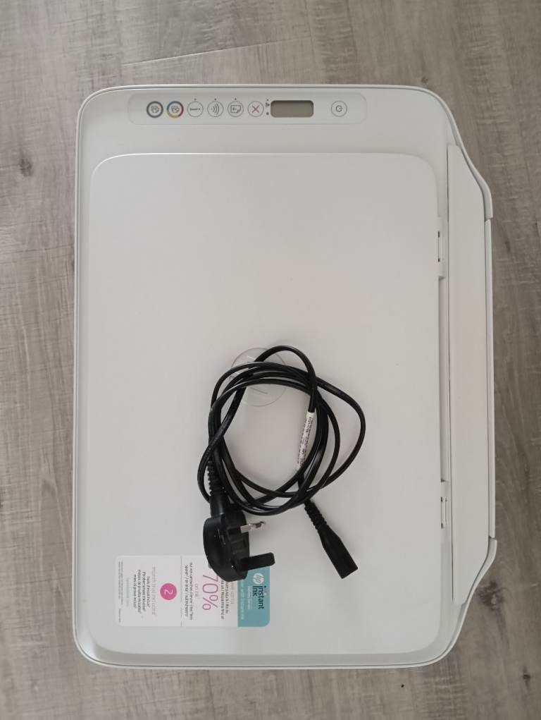 HP DeskJet Printer/Scanner – White, Good Condition
