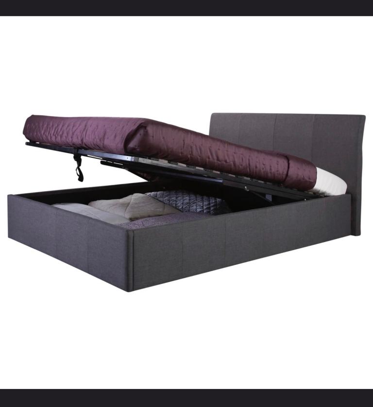 Ottomon Kingsize bed