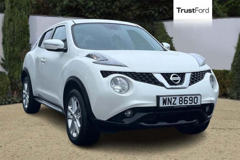 2016 Nissan Juke 1.6 N-Connecta 5dr Xtronic HATCHBACK PETROL Automatic
