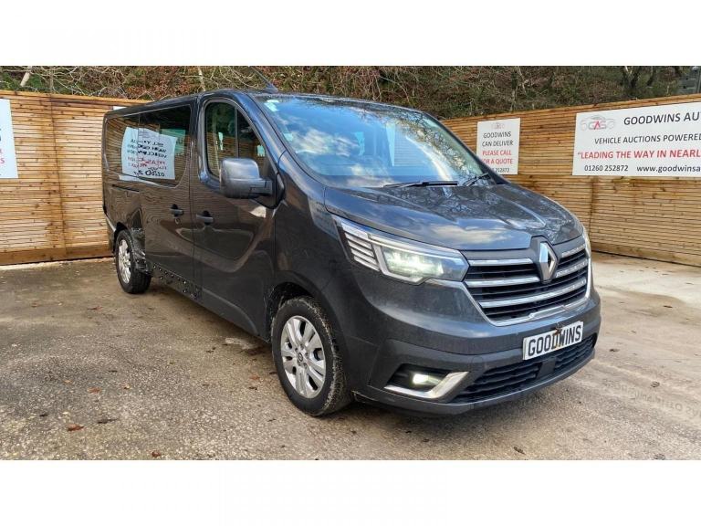 RENAULT TRAFIC 2.0 Grey Auto Diesel 2024 Damaged Repairable Salvage
