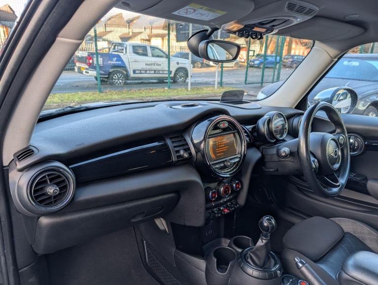 2015 MINI Hatch 1.5 Cooper D 3dr HATCHBACK DIESEL Manual