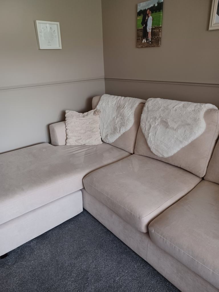 Chaise sofa