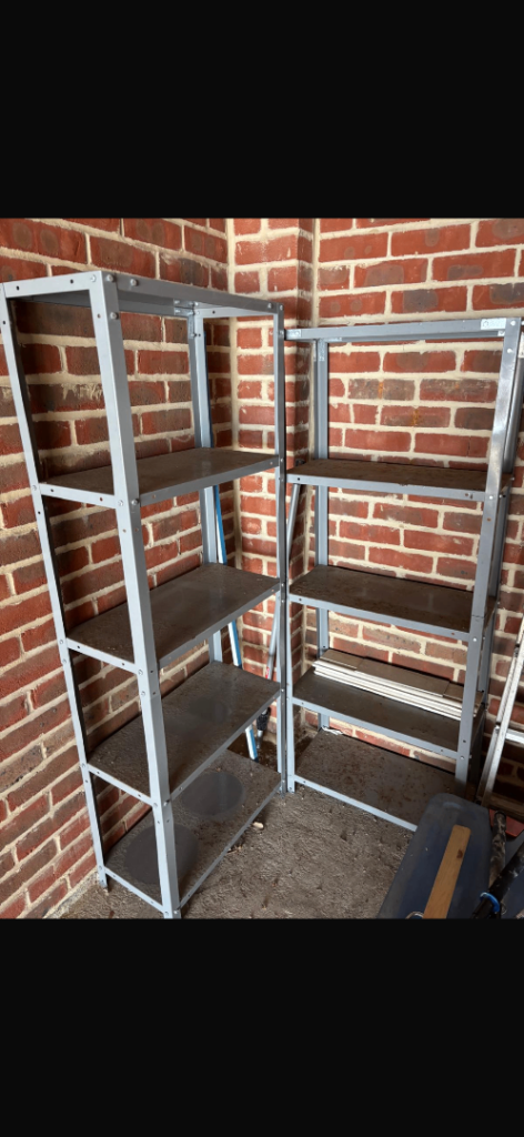 Shelving units 
