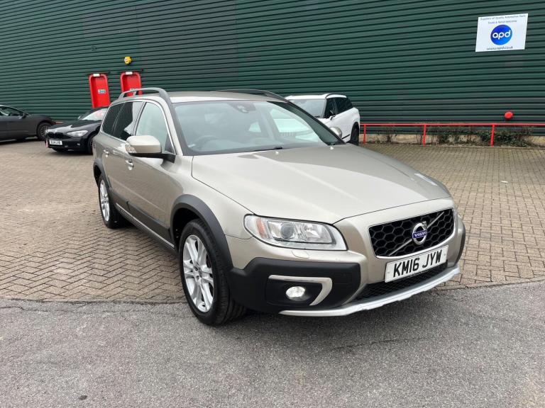 2016 Volvo XC70 2.4 D5 SE Lux Auto AWD Euro 6 (s/s) 5dr ESTATE Diesel Automatic