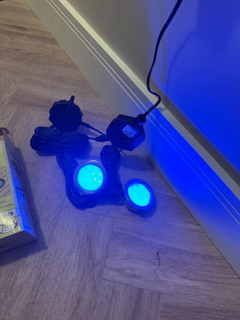 NEW Micromark 'Twilight Blue' LED Decking Lights Set - Unused