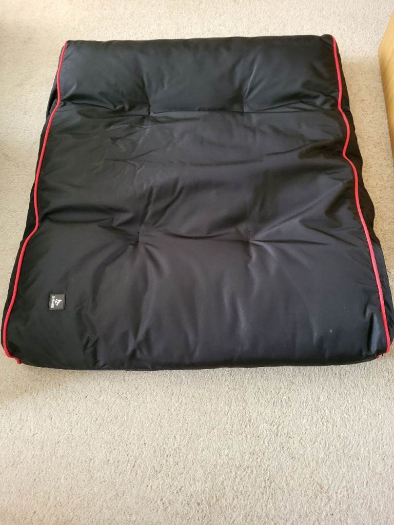 Black and Red Pet Bed Cushion