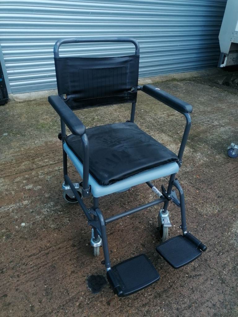 Commode and shower chair 