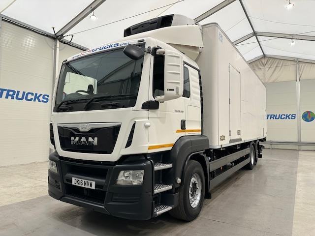 MAN TGS 26.320 6x2 Sleeper Cab Fridge Box