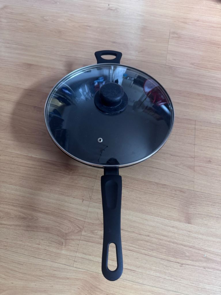 Ikea HEMLAGAD Wok with lid, non-stick coating black 28cm