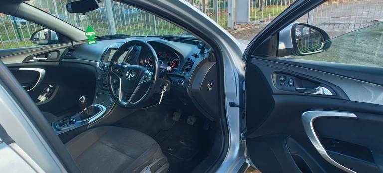 Vauxhall Insignia 2016 1.4petrol sri ulez free super clean