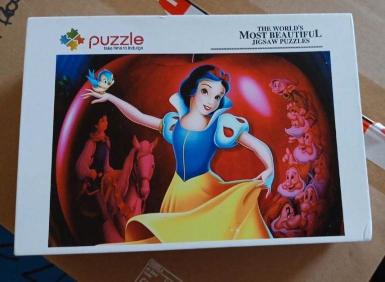 New Disney Snow White Jigsaw Puzzle - 'The World's Most Beautiful'