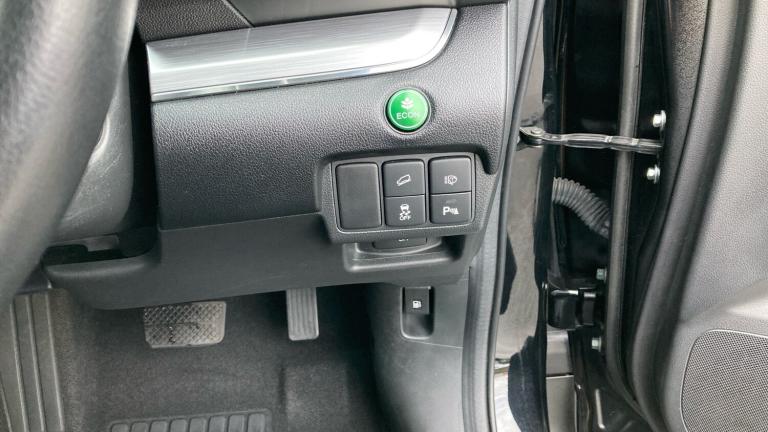 2017 Honda CR-V 2.0 i-VTEC SR 5dr Auto ESTATE PETROL Automatic