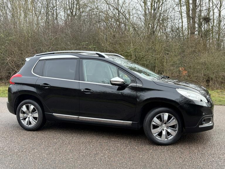 PEUGEOT 2008 1.2 VTi PureTech Allure 2015