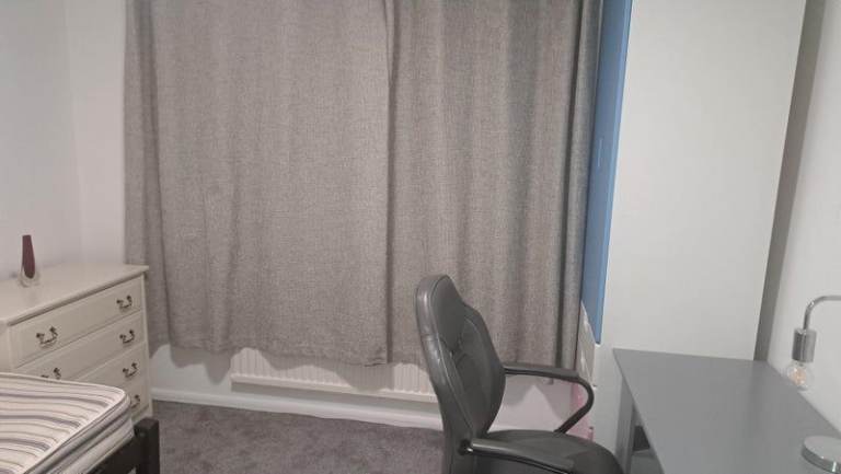 Double room in a family house 