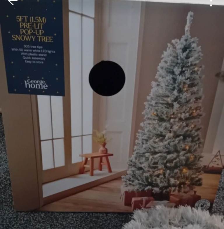 Pre lit popup christmas tree 