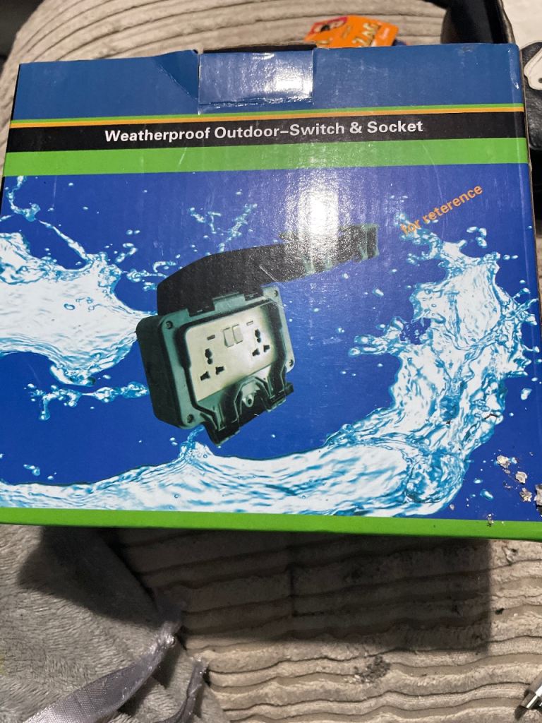 image for Weatherproof Outdooor-switch&socket