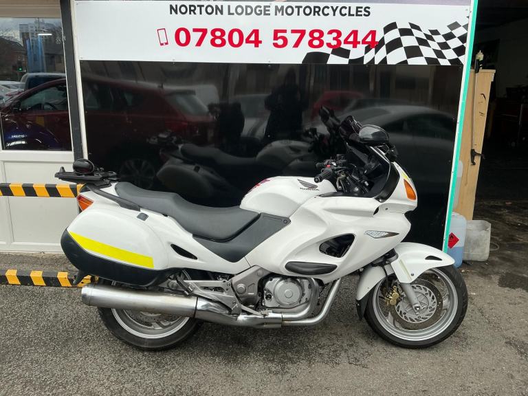 Honda NT650V DEAUVILLE